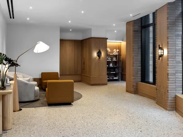 11 Ocean Parkway image 20 of 26