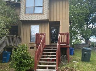 5926 Laguna Dr, Fayetteville, NC 28314