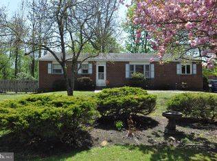 393 Mansfield Rd E, Columbus, NJ 08022