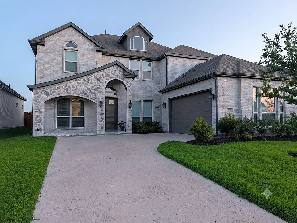2809 River Bend Pl