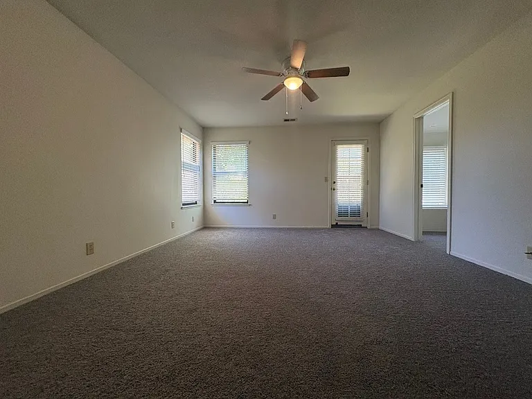 762 Corvey Cir — Photo 31
