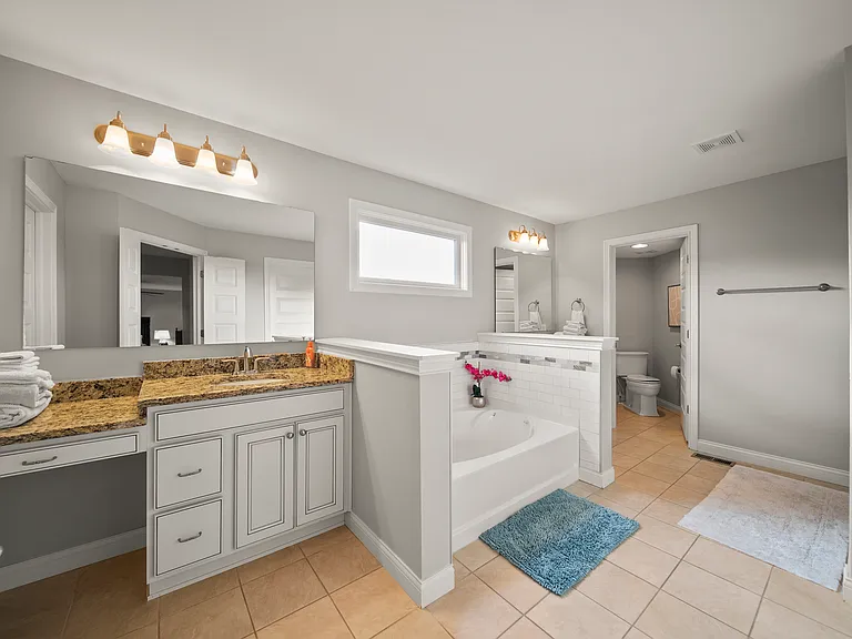 10599 Geist View Dr — Photo 29