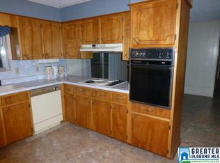 259 Porter Crest Rd, Graysville, AL 35073