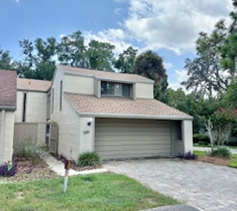 1st image of 100 Weeping Elm Ln