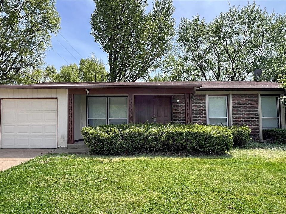 1st image of 6550 Los Cimas Dr