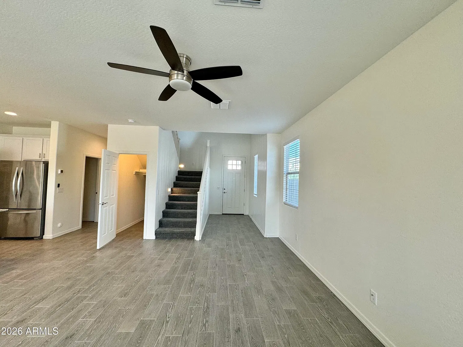 4 bed, 2.5 bath, 2092 sqft, $2,395 — Photo 4