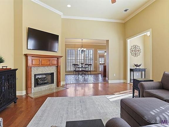 3rd image of 36303 E Pine Grove Ct