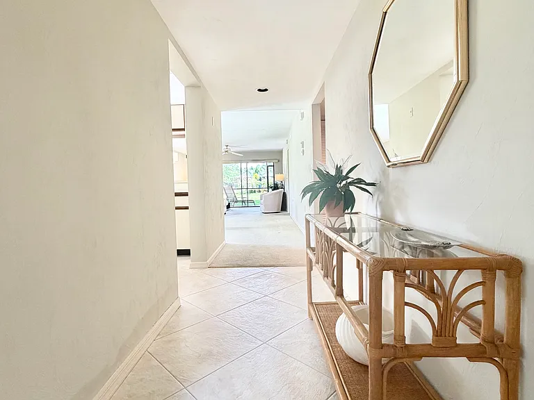 1208 Commonwealth Cir #J-101 — Photo 2