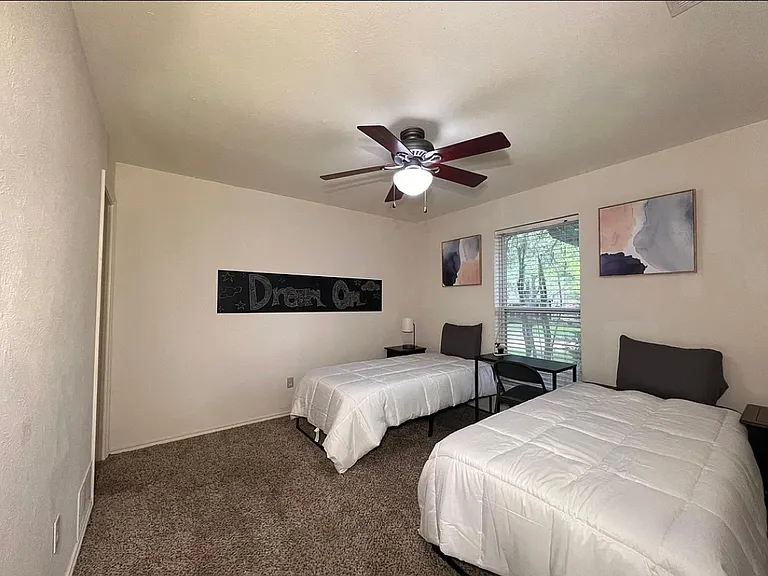 1605 Idyllwild Ct — Photo 20