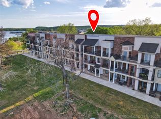 318 Lakeshore Dr #318, Eufaula, OK 74432