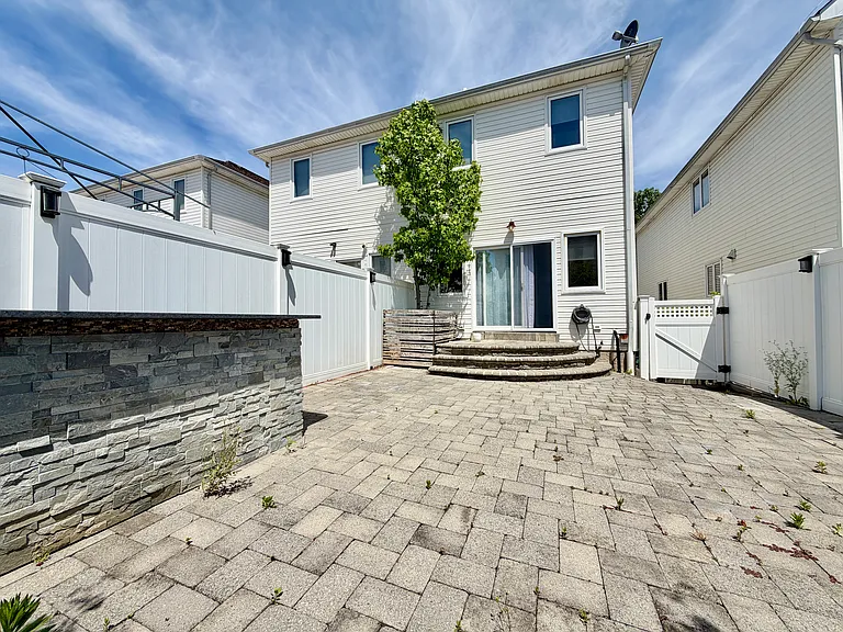 204 Sneden Ave #2 — Photo 36