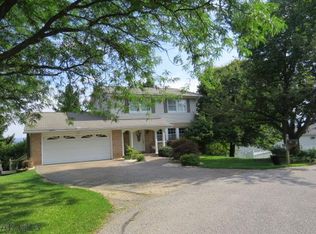 904 E Hudson Ave, Altoona, PA 16602