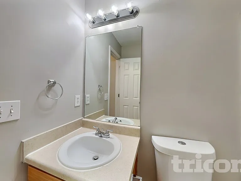 6316 Wellington Ct — Photo 14