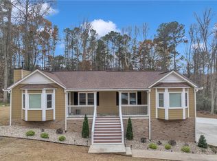 373 Presidential Dr, Dallas, GA 30157