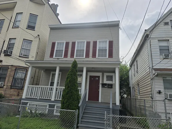 576-578 E 38th St #1, Paterson, NJ 07513