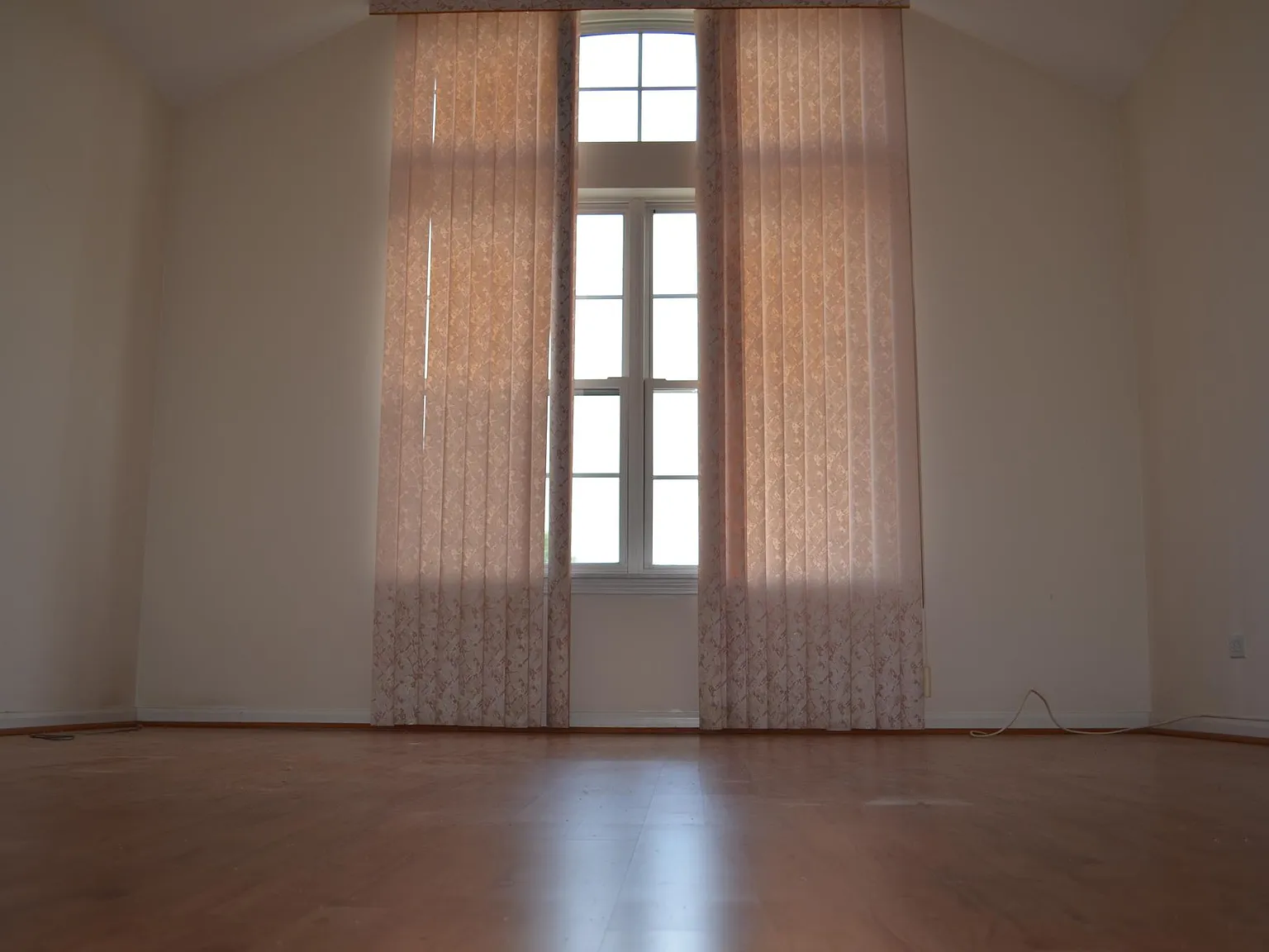 3 bed, 2.5 bath, $2,900 — Photo 4