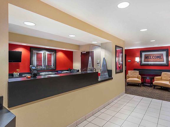 Lobby and Guest Check-in