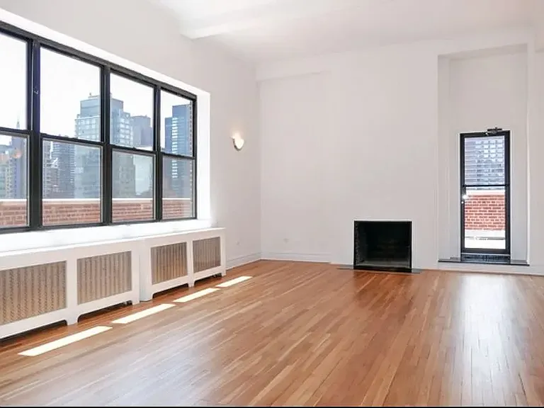 405 E 54th St #PHAF — Photo 6