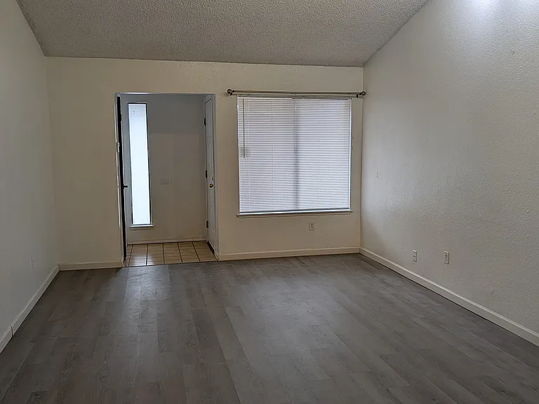 7673 Lakewood Park Dr — Photo 8