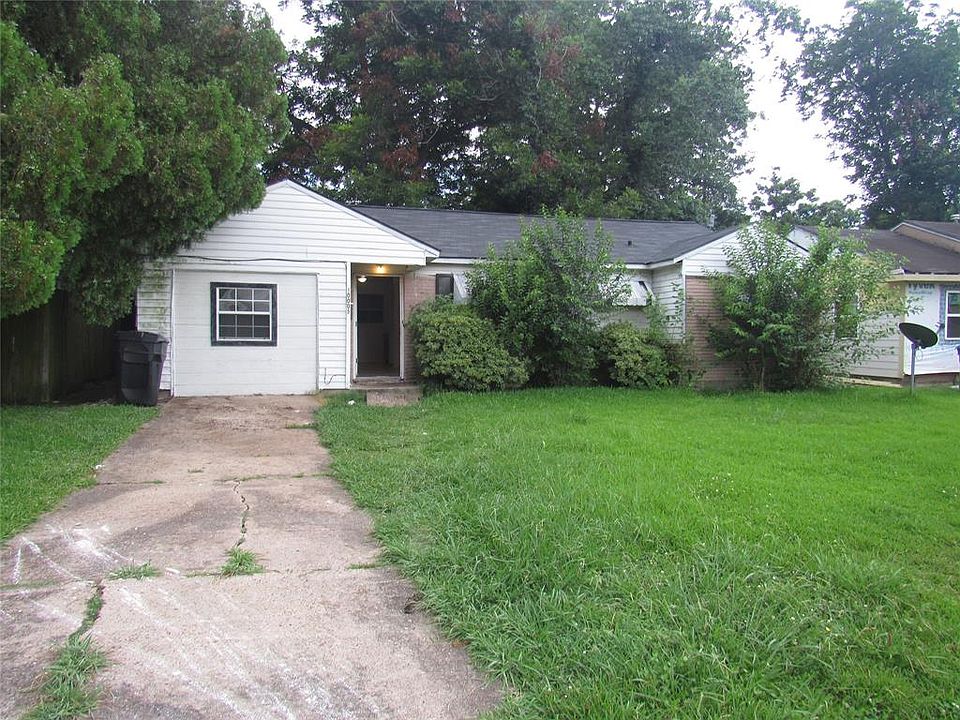 1st image of 10005 Sierra Dr