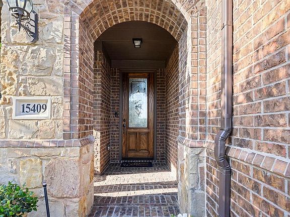 5th image of 15409 Mount Evans Dr