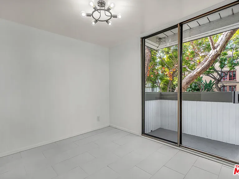 406 N Oakhurst Dr #202 — Photo 13