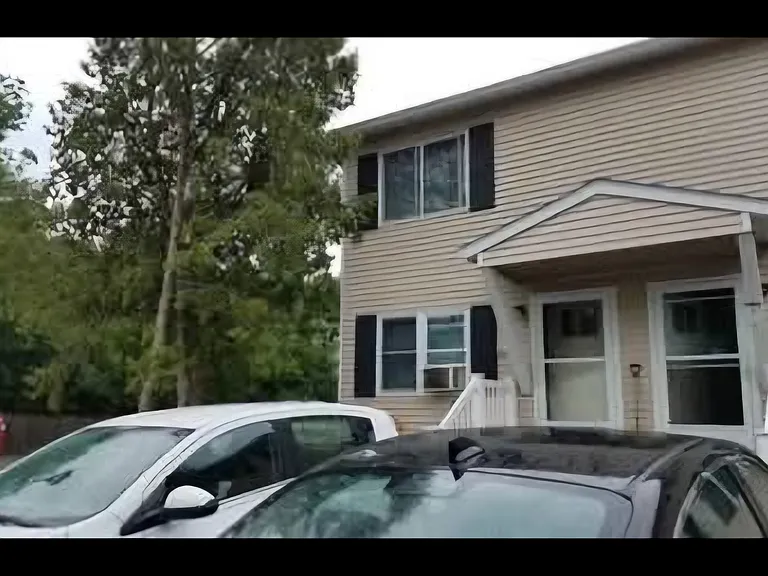 231 West St #C — Photo 2