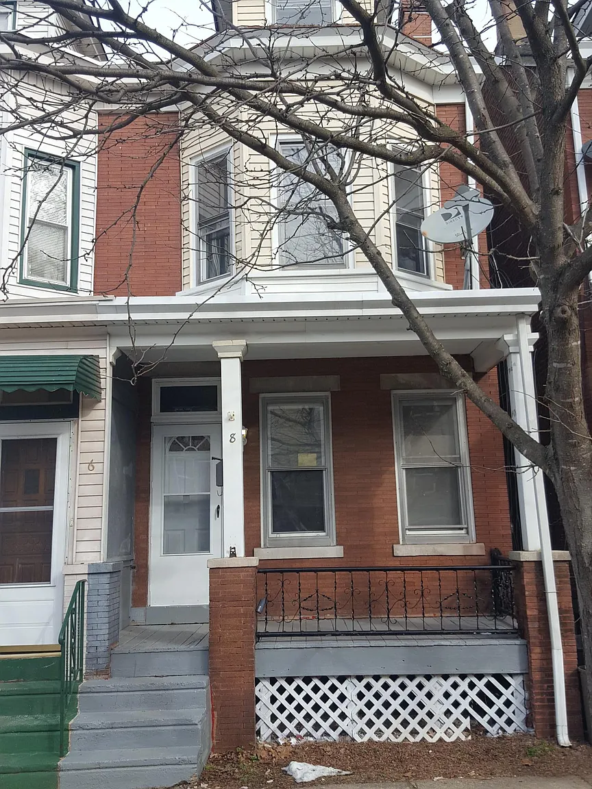 8 Cliff St photo 1