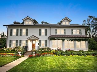 119 S Adams Rd, Birmingham, MI 48009