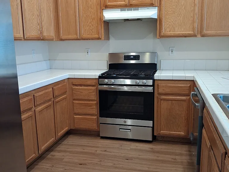 10117 Lambeau Ct — Photo 4