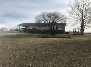 910 Oak Grove Rd, Madisonville, TN 37354