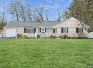 9 Elm Lane NE, Stony Brook, NY 11790