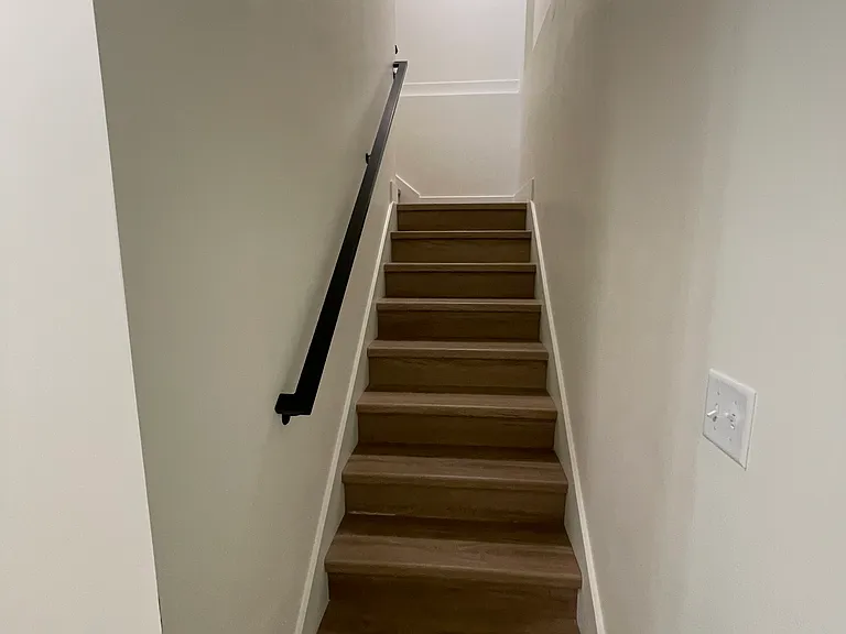 2233 Jefferson Ave #4 — Photo 13