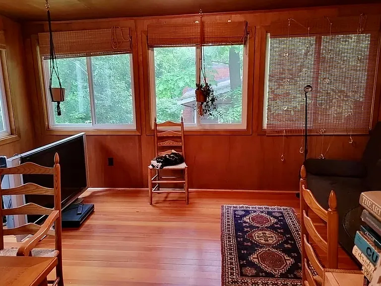 109 Wallis Rd — Photo 8