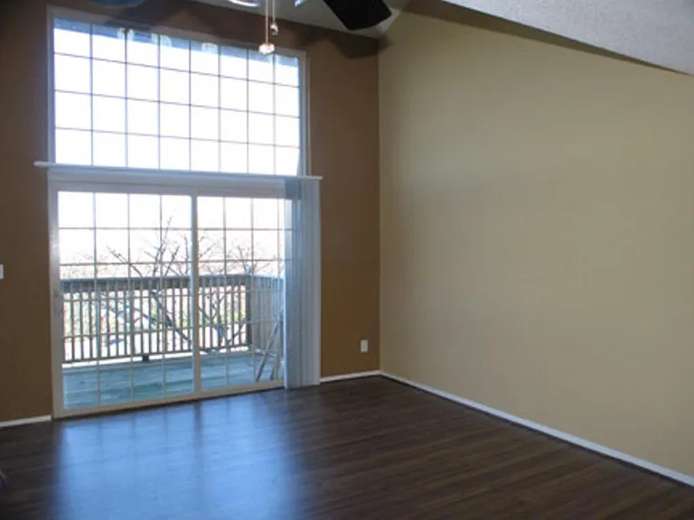 2912 Pawnee Ave — Photo 4