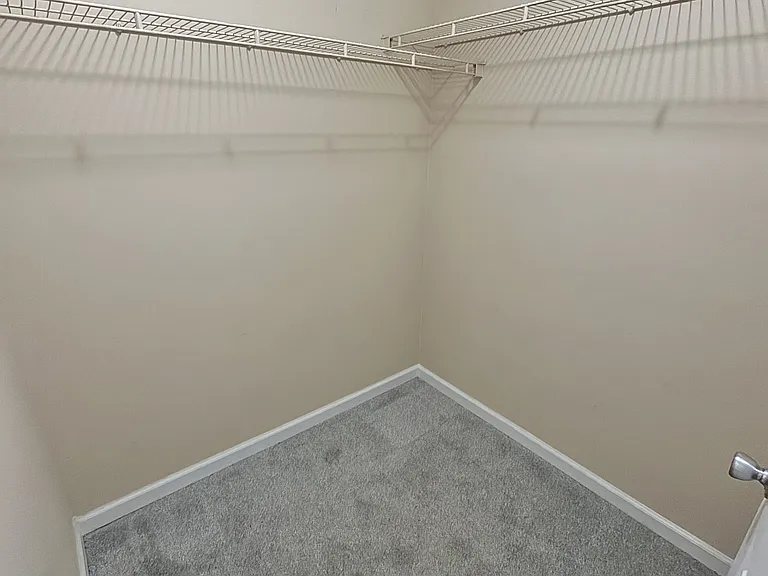 2237 Ross Ln — Photo 19