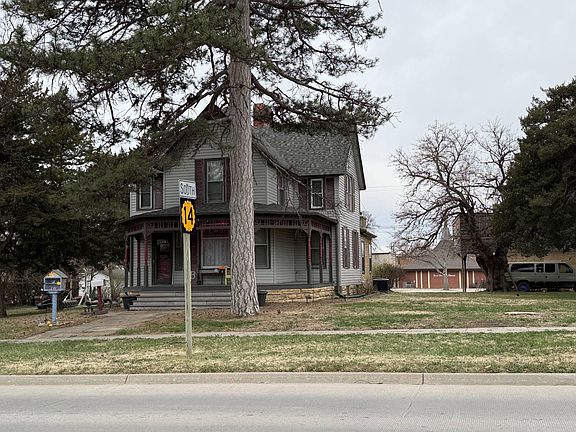 3rd image of 319 N Hersey Ave