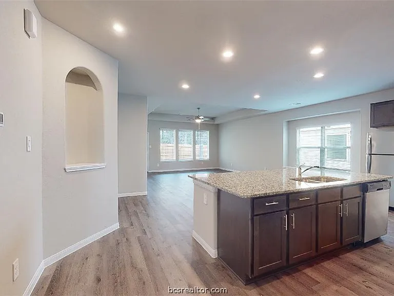 5789 Cerrillos Dr — Photo 6