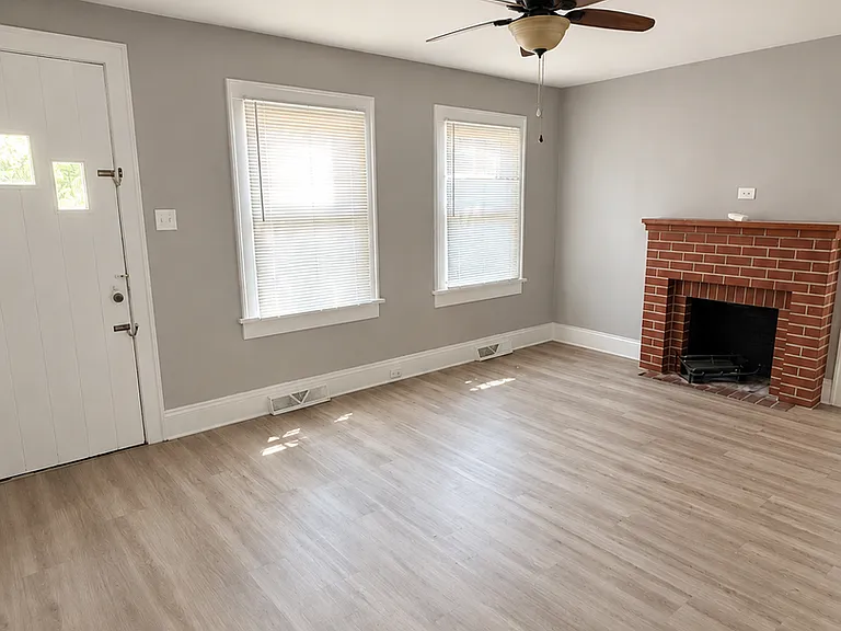 902 Bringle Ferry Rd — Photo 7
