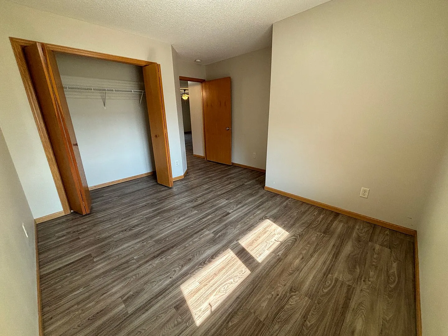 2 bed, 1.5 bath, 1102 sqft, $1,850 — Photo 4