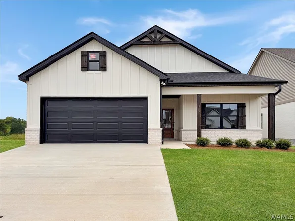 13742 Blackoak Dr, Northport, AL 35475