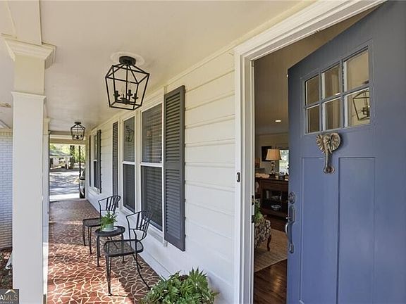 3rd image of 555 Allgood Rd NE