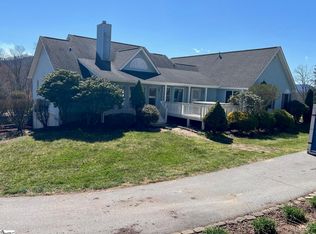 75 Fairmont Rd, Candler, NC 28715