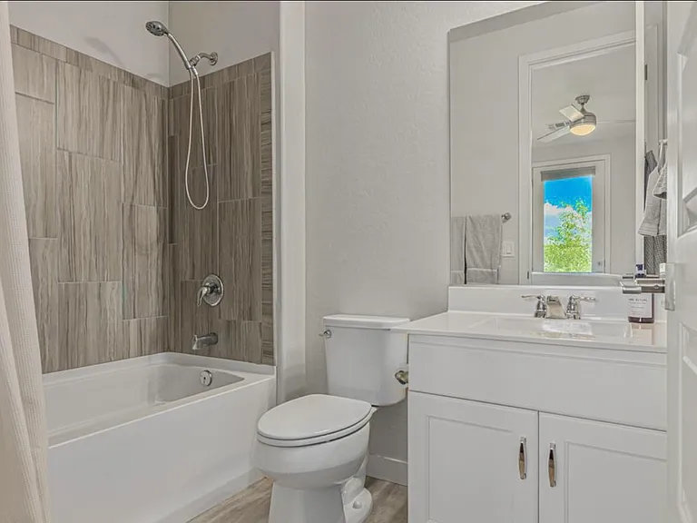 4235 N 26th St #3 — Photo 12