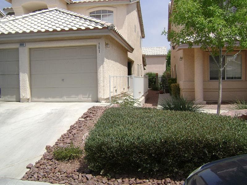 1st image of 8008 Cetus Cir