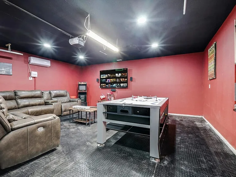 5048 Pemberton Ln #ID1056408P — Photo 26