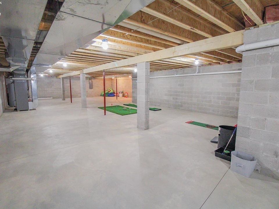 2nd image of 36 Briarcrest Vlg