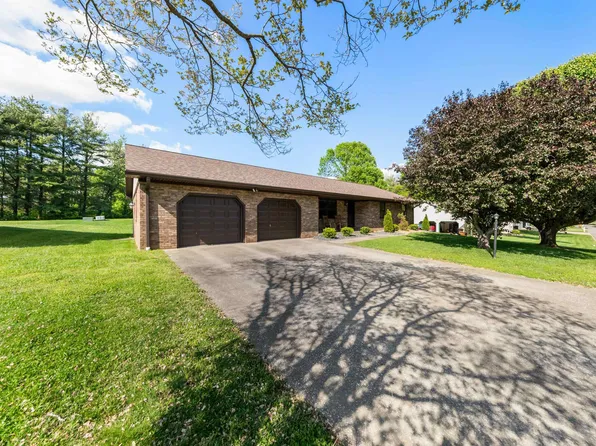 2201 Westridge Dr, Mount Vernon, IN 47620