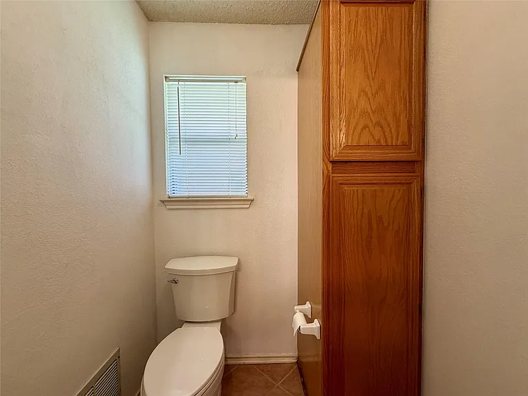 7905 Rice Dr — Photo 15