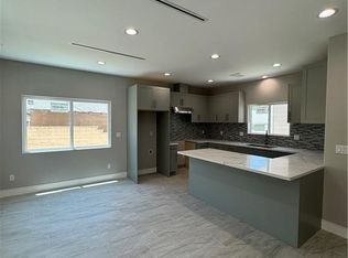1122 N Hill Ave #1/4, Pasadena, CA 91104